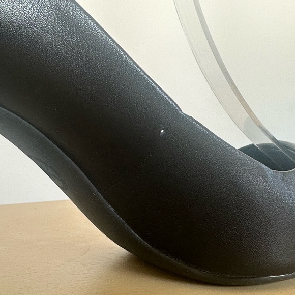 MICHAEL MICHAEL KORS Alina Black Leather Flex Pointed-Toe Pumps Women's Size 9 M - Picture 9 of 11